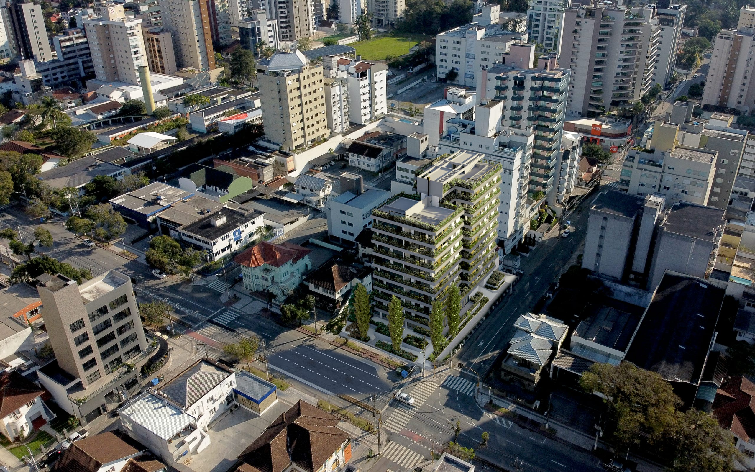 Exterior principal, fim de tarde